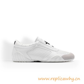 Quality Sneaker in Perforated White Calfskin wit Bee Signature