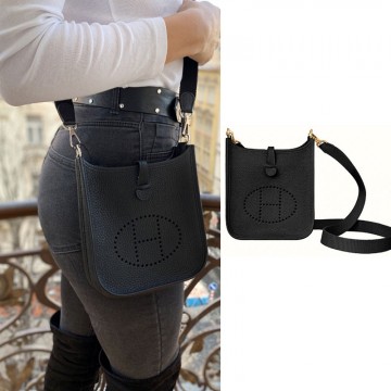 Original Design Evelyne Shoulder Mini Bag