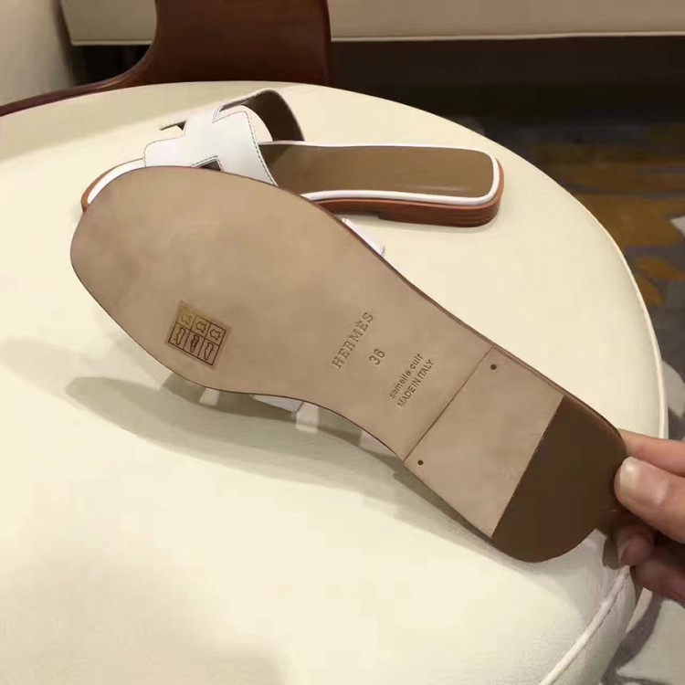 himalayan oran sandals